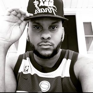 Meet your Posher, Derek